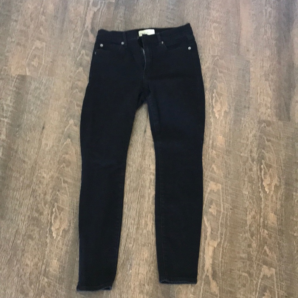 Gap 1969 28S true skinny jeans